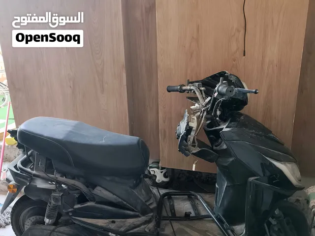 سكوتر كهربا للبيع 50 وقابلElectric bike for sale price is 50, negotiable