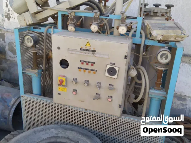 مكينة حقن فوم المانيمعروض للبيع ماكينة صب وحقن بولي يوريثان (Polyurethane Foam Machine)