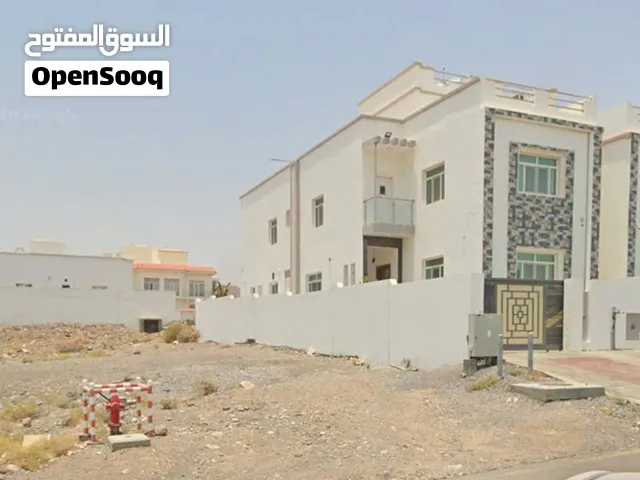 للبيع أرض سكنية في المعبيلة – حي الرحبة – بلوك 10