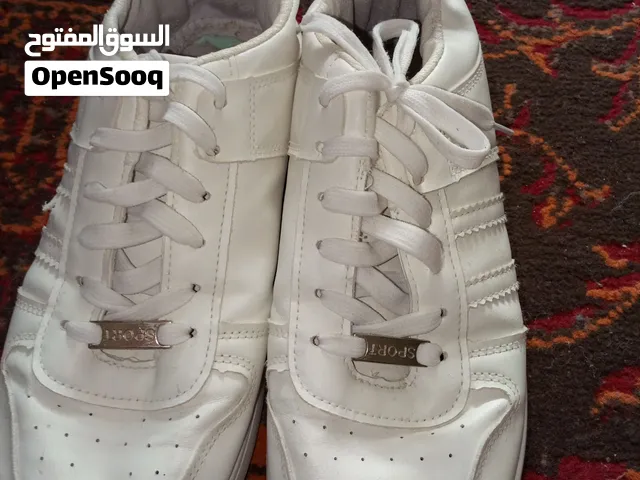 بوات للبيع استعمال بسيط