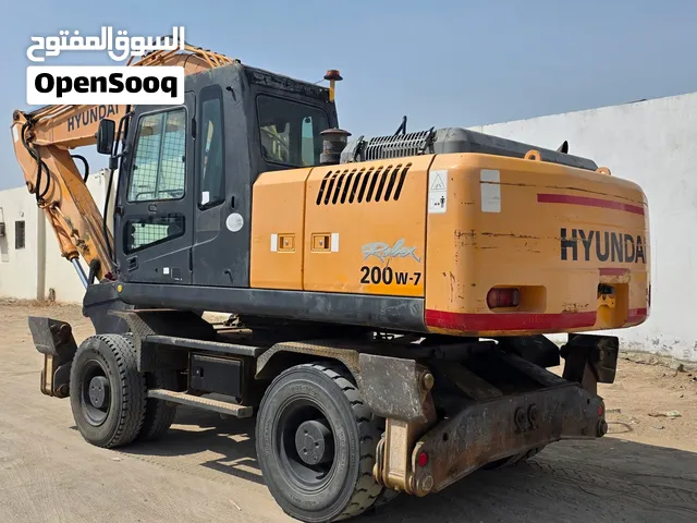 للايجار حفار بوكلين كفرات  الموقع جده