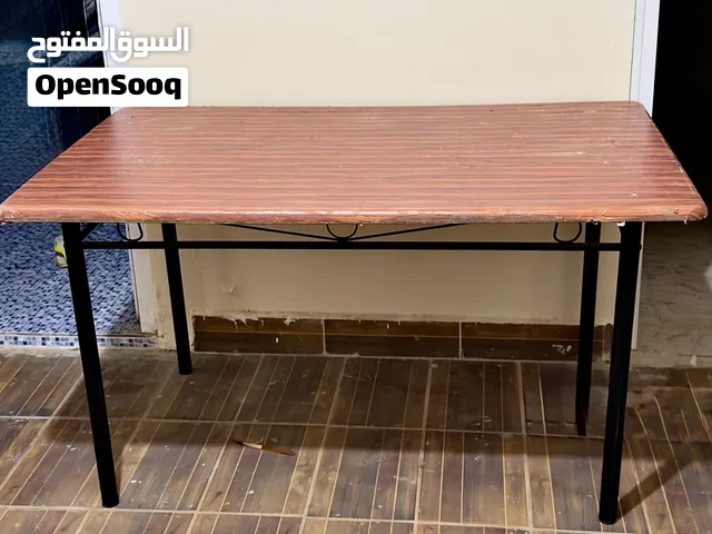 طاوله طعام مع كراسي مستعمل للبيع