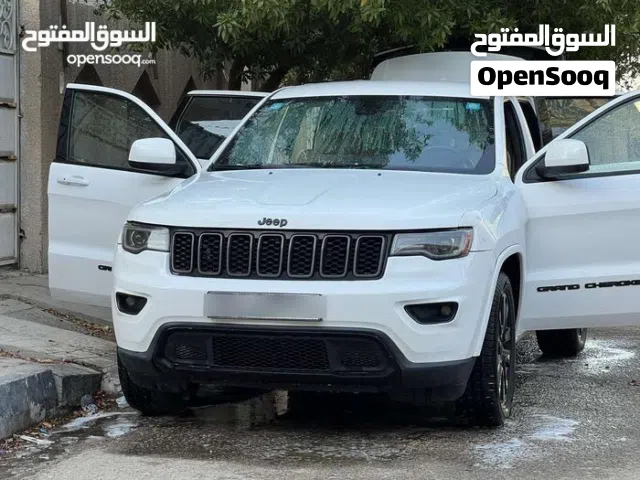 جيب كراند شيروكي