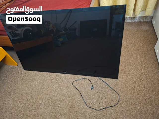 شاشة سوني بحالة ممتازة 60 بوصه