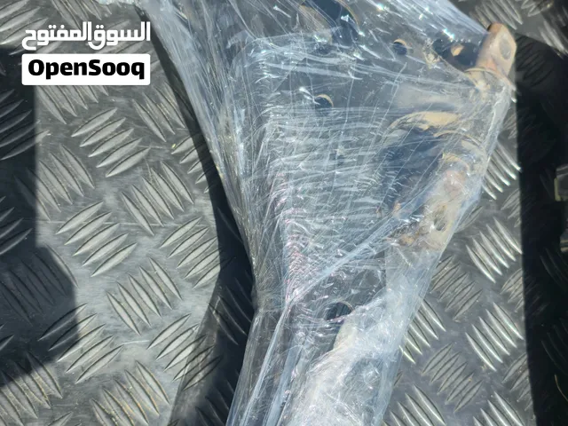 قطع غيار كامري وكاله مستخدم 2015_2017 شلالات_ديكور مكيف يمين ويسار_قاعدة او جلسة الكرسي الخلفي