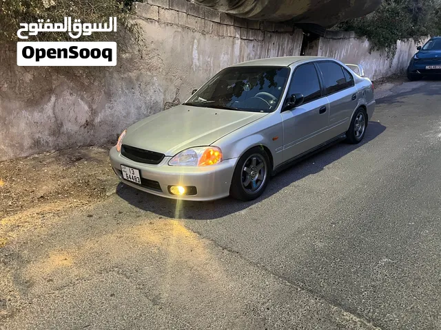 هوندا سيفيك 99 جير عادي ماتور 1500 عادي مش فيتك قزاز كهربا اصلي فحص مضروب خلفي / ضربة عل راس امامي