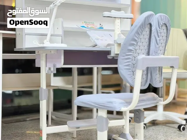 مكتب دراسي متكامل مع كرسي