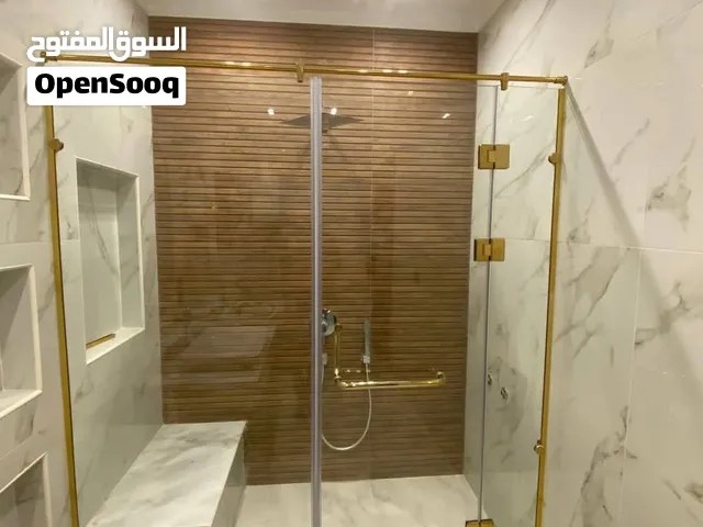 سكريت وستالس ستيل وزجاج والمرايا والفولدنج وكبائن حمامات
