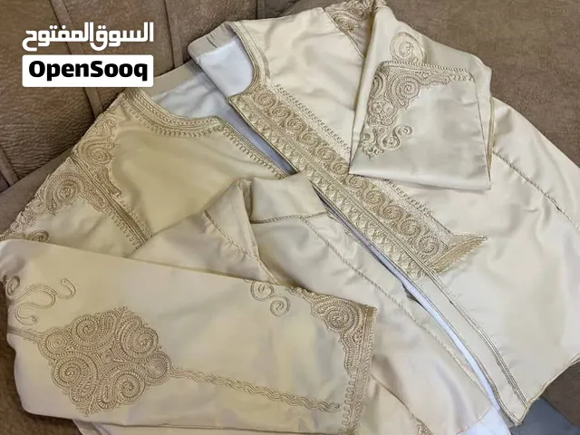 زبون نص يد جديد مش ملبوس رقم 5  السعر  750