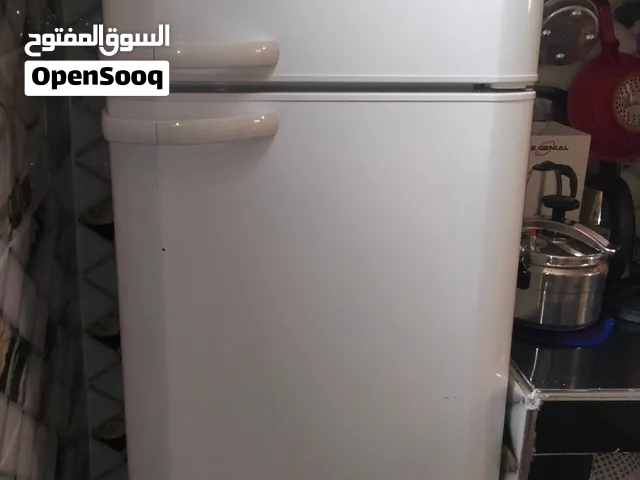 ثمن مناسب لي هذا المنتوج و جيد جدا  ثلاجة جذابة ومثيرة