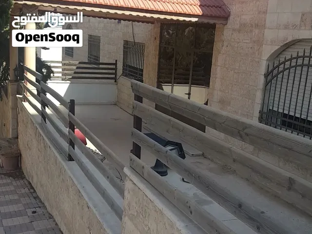 بيت مستقل في طبربور طابقين بالقرب من جامعة العلوم الاسلاميه