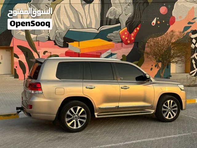 استيشن بحالة الوكالة 5.7 VXR