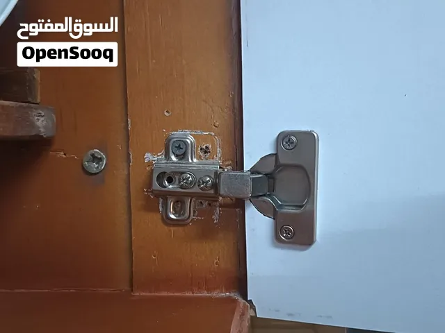 والمطابخ الالومينيوم مع كافة اعمال الصيانة للمطابخ وتبديل المفصلات والاكسسوارات