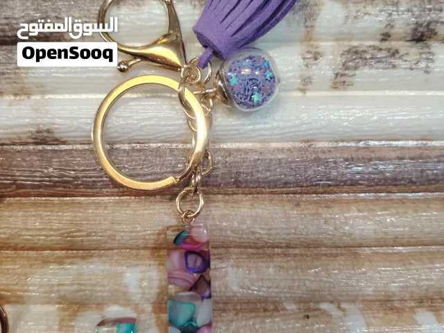 مداليات احرف للبيع