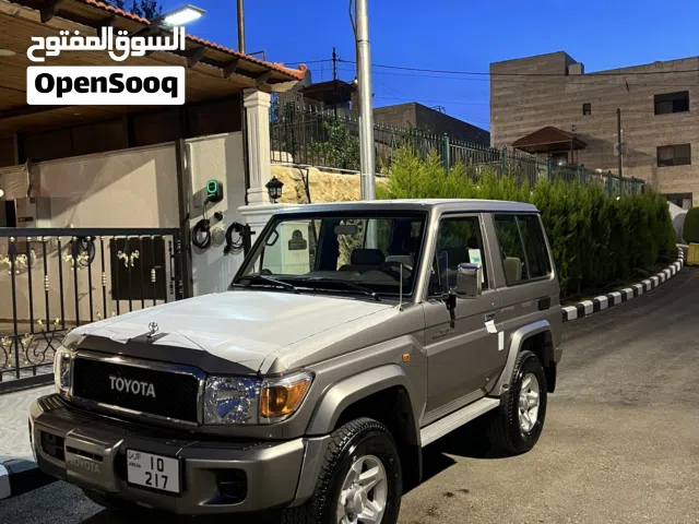 لاند كروزر ربع موديل 2022 وارد بريمي عداد 11 الآف كيلو فحص كامل بدون ملاحظات
