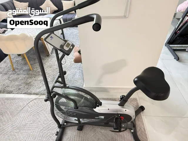 جهاز بحاله ممتازه مافيه أي خدش أو خراب