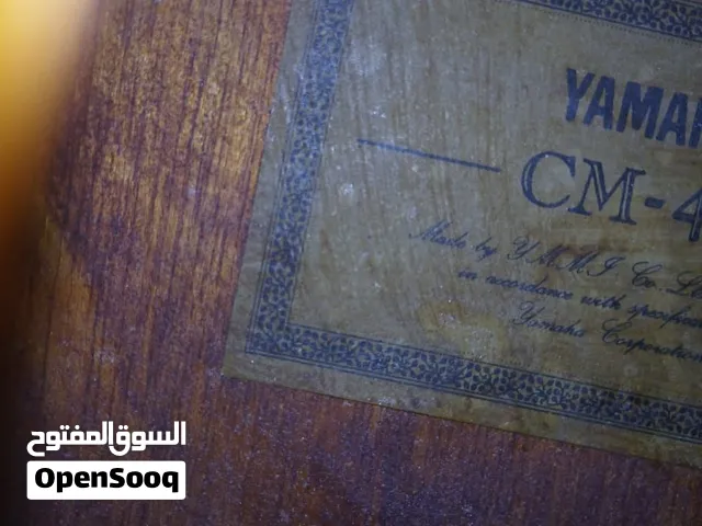 غيتار كلاسيكي من نوع Yamaha CM-40 مصنوع في إندونيسيا مع حقيبة اصلية