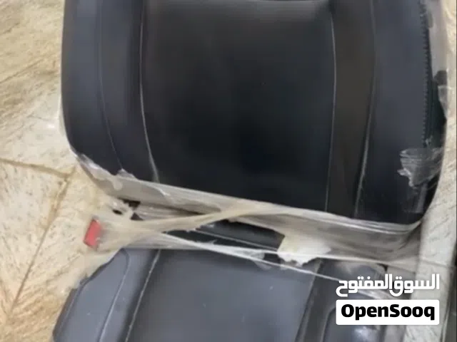 كراسي جلد كرايسلر موديل من 2015 الي 2022