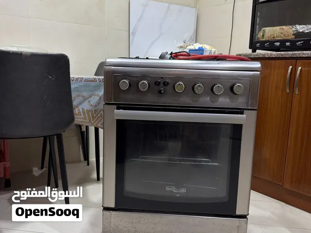 فرن للبيع بأبو ضبي منطقة المرور 300درهم قابلة للتفاوض