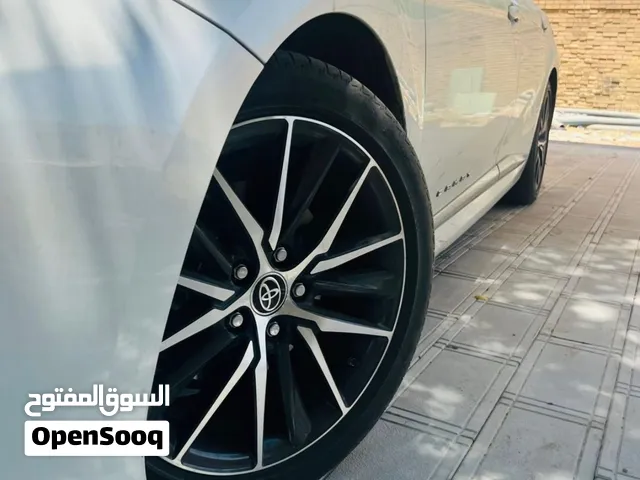 تيوتا كامري 2023 هايبرد وكالة عبد الطيف جميل  مكفولة