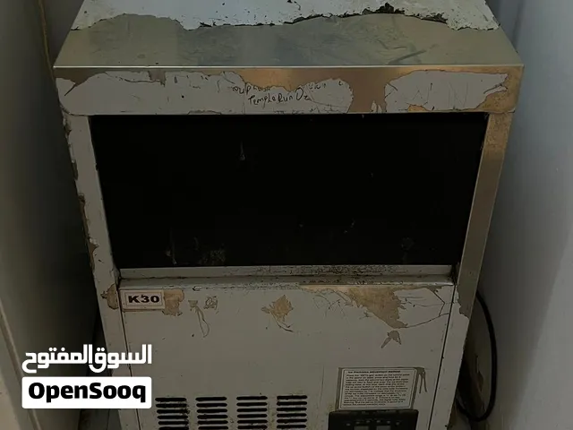 مكينه لصناعة الثلج