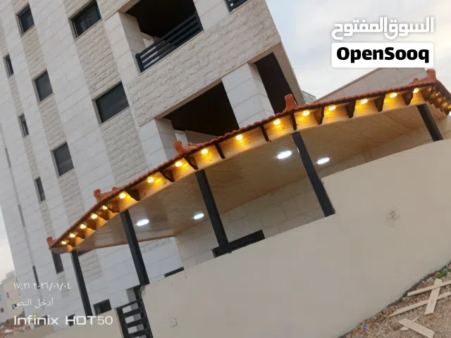 تركيب قرميد وديكور و أعمال صيانه كرميد   بأفضل طرق العزل كفاله على جميع الأعمال و اقوى العروض