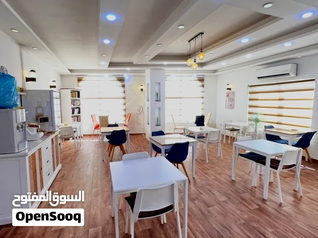 مشروع استثماري مقابل الجامعة الأردنية