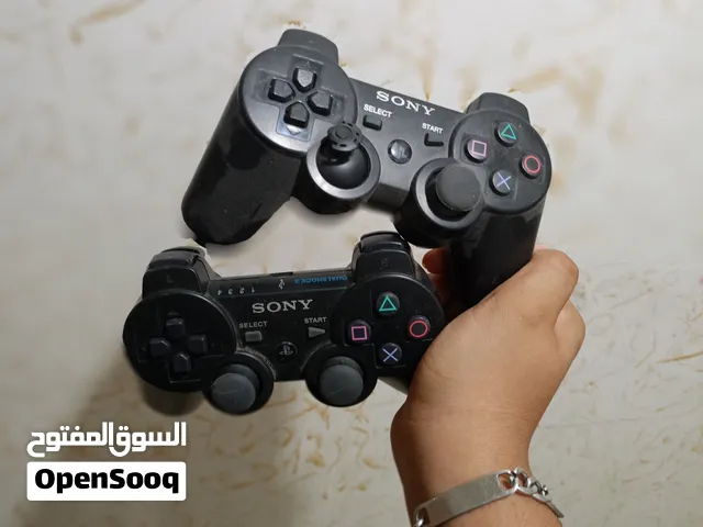 يدين بلاي ستيشن 3 مستعمله النظيف لكن سعر مربي يبارك فيها اشكاليه بسيطه ما تشكمي شيء