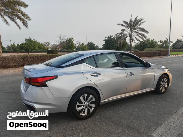Used Nissan Altima in Al Batinah