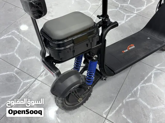 سكوتر كهربائي جديد استخدام يوم واحد مع خوذة