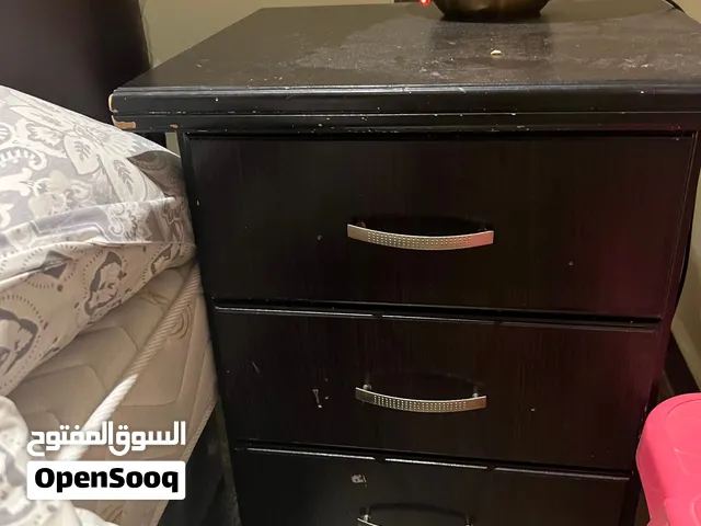 غرفة نوم كاملة للبيع لون بني