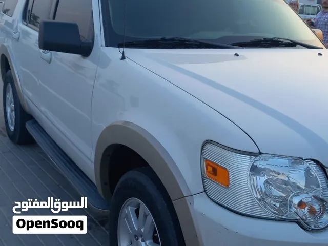 2010 Ford Explorer Eddie Bauer 4WD  4.0L V6  Excellent Family SUV
