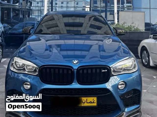 BMW X6M f86 شبه نادر واغلى لون بي  اصل ام بور نضيف خليجي وكالة عمان اقراء الوصف كامل قبل تواصل