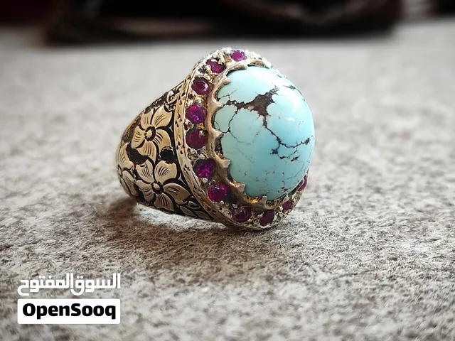 «خاتم فيروز نيشابوري ملكي، شغل إيد ونقش يدوي دقيق»