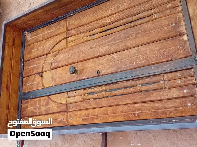 السلام عليكم ورحمة الله  باب  خارجي مستعمل.