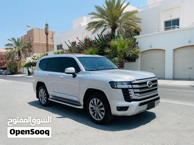 NEW LAND CRUISER GXR V6 4.0L 2026 MODEL ZERO KM BAHRAIN AGENCY WARRANTY FOR SALE