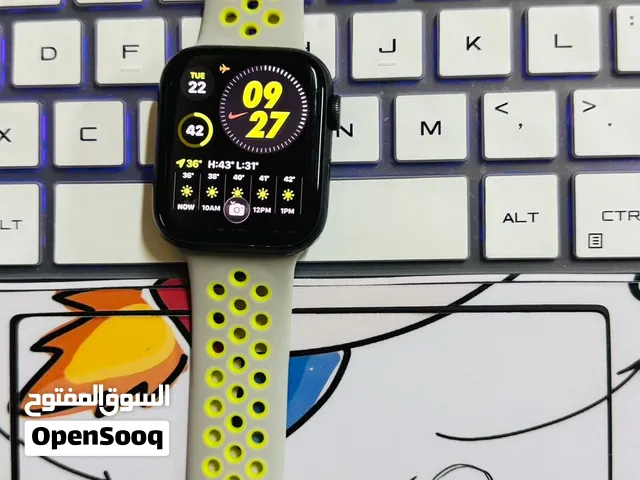 APPLE WATCH SERIES 6 , 44mm GPS,   A ONE CONDITION, NO SCRATCH, COLOR JET BLACK WITH ORIGINAL CABLE