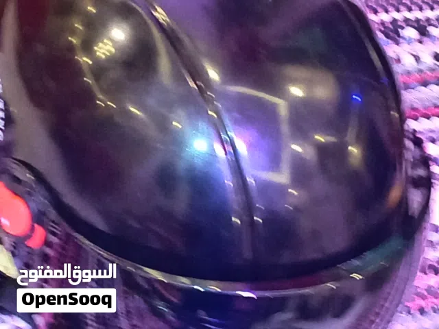 خوذه  درجات ناريه و بسكليت  وقايه و حمايه  لكل الاعمار لاصحاب الحرف الانشائيه و المهن خوذة خفيفه خوذ