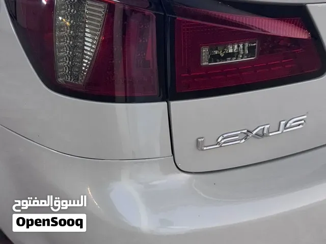 للبيع ليتات خلفية لكزس is250 - 300