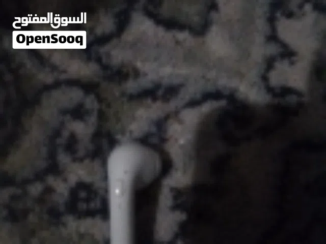 للبيع سماعة بلوتوث قابله للشحن من نوعية i7 تم تخفيض السعر الى