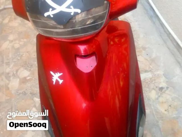 السلام عليكم دراجه فراشه للبيع دراجه نظيفه فقط يرادله (تجفيت) دراجه نظيفه جدا هيه والكفرات طب قيم