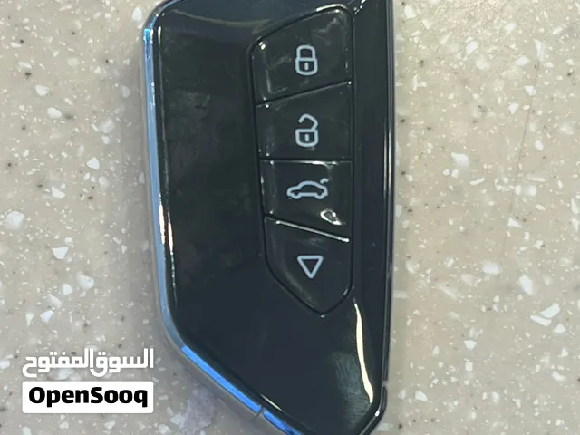 مفاتيح اصليات وشاحن متغير