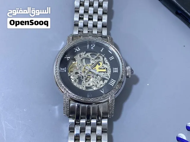 ساعة ميكانيكية روعة