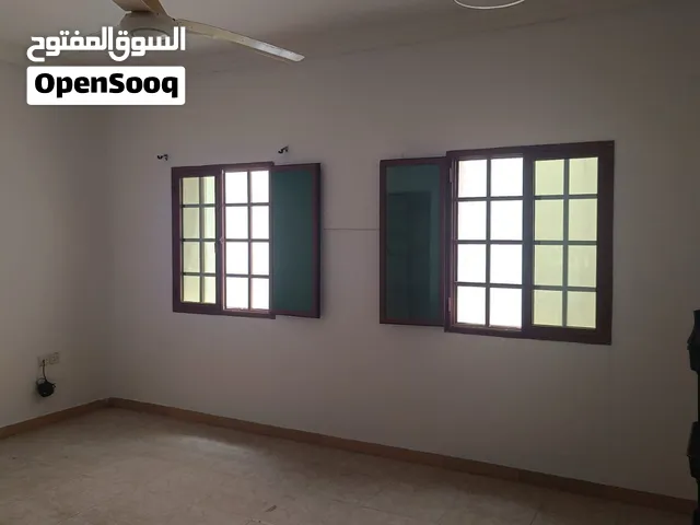 للايجار شقه سكنيه ممتازه في الخوض