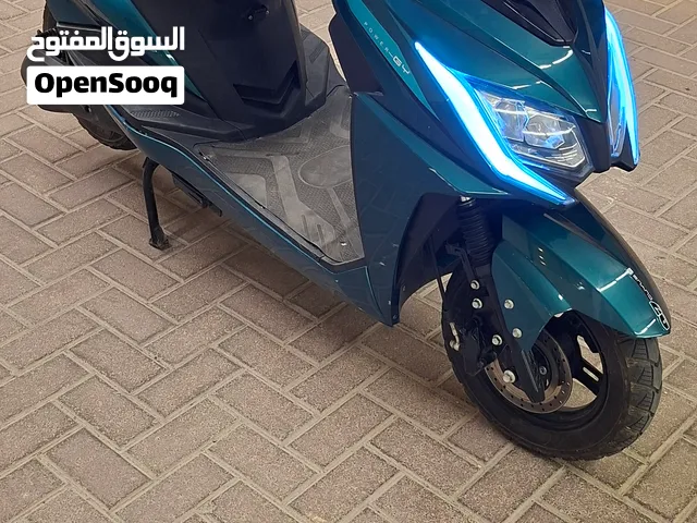 سكوتر كهربائي للبيع