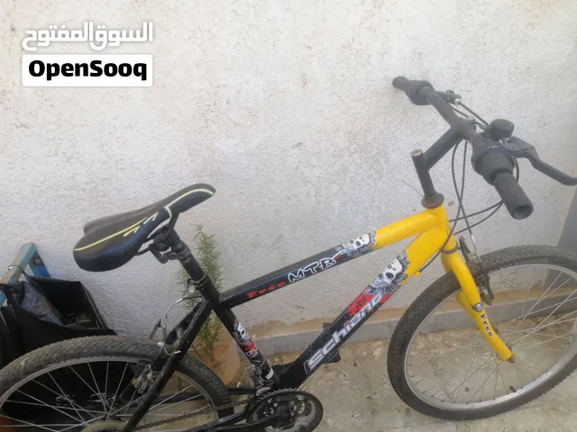 دراجة ايطاليه استعمال بسيط كل شي شغال بإذن الله