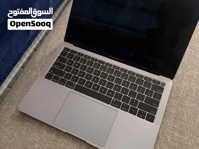 Macbook Air 2020 13 inch.