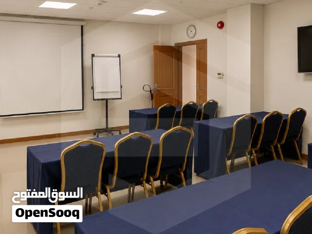 بنايه سكني تجاري(استخدام تجاري للبيع في قلب حي المال والاعمال (CBD) فرصه استثمارية مميزه