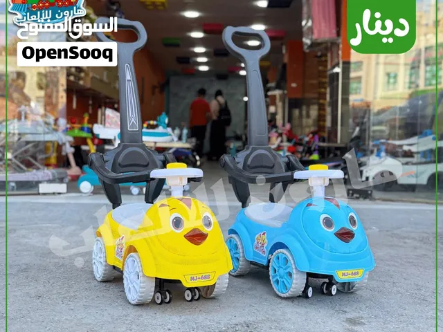 سيارة دفع قدم  تناسب من عمر سنة الى 4 سنوات مع موسيقى وانارة من المصنع مباشره