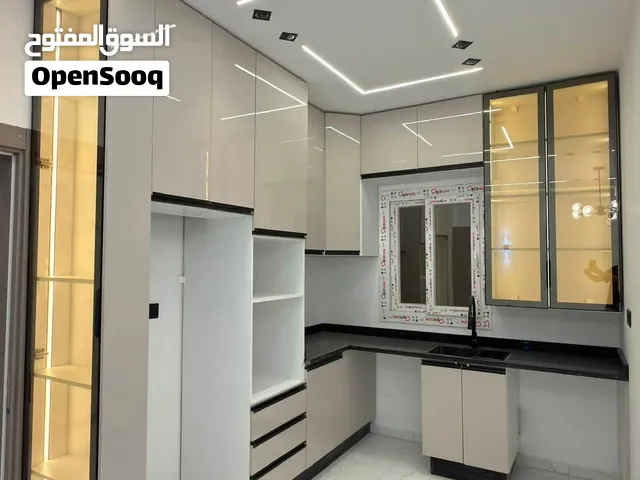 بناء +لياس+طلاء+ديكورات جبس بورد+أعمال العزل من الرطوبه+أعمال الزليز والبورسلين  جميع الخدمات متوفره